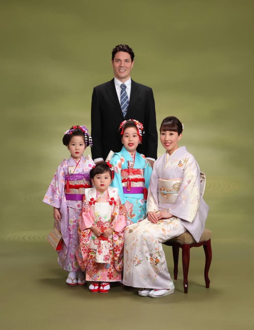 Mai Tanaka family